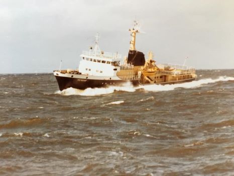 Loodsvaartuig Menkar jaren 80 loodswezen
